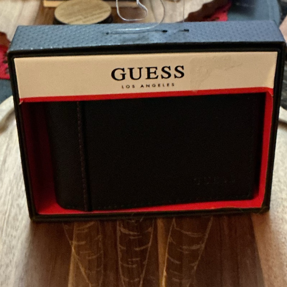 Guess Black Wallet Card Holder - Picture 2 of 6